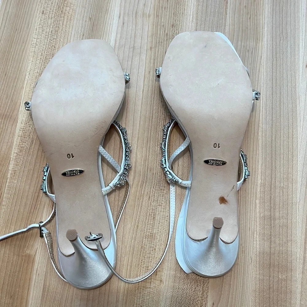 New Badgley Mischka Zane Strappy Satin Sandal Heels size 10 Bridal